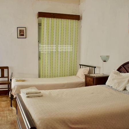 Residencial Tarouca Bed & Breakfast Fundao Luaran gambar
