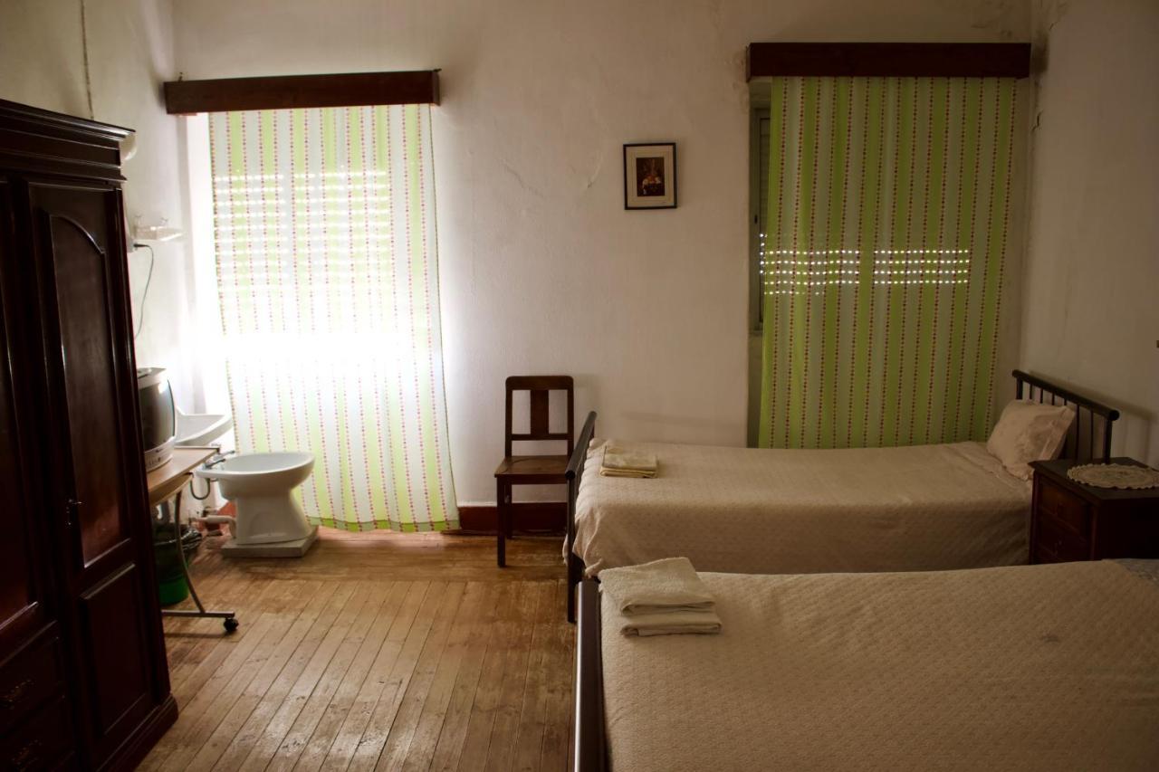 Residencial Tarouca Bed & Breakfast Fundao Luaran gambar